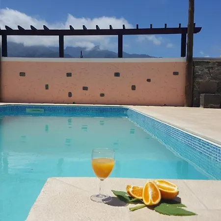 Villa Quintinha Do Alvaro - House *