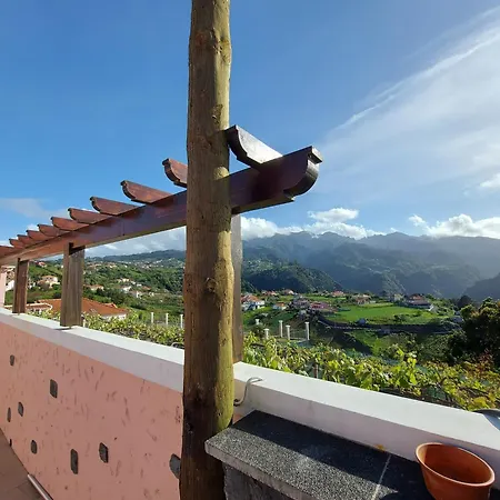 Quintinha Do Alvaro - House Santana (Madeira)