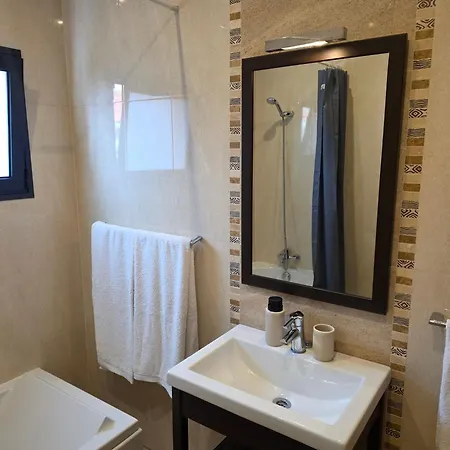 Quintinha Do Alvaro - House Santana (Madeira)