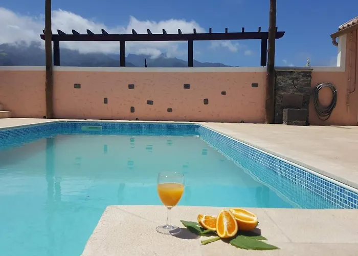 Willa Quintinha Do Alvaro - House *