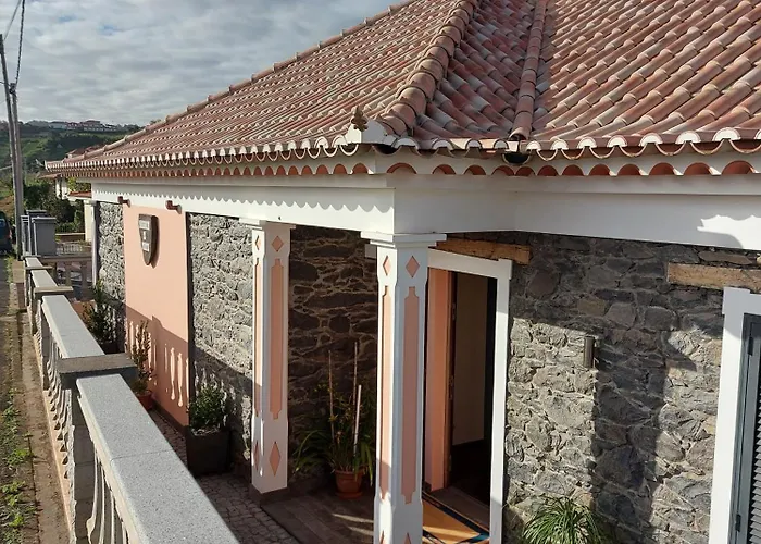 Willa Quintinha Do Alvaro - House