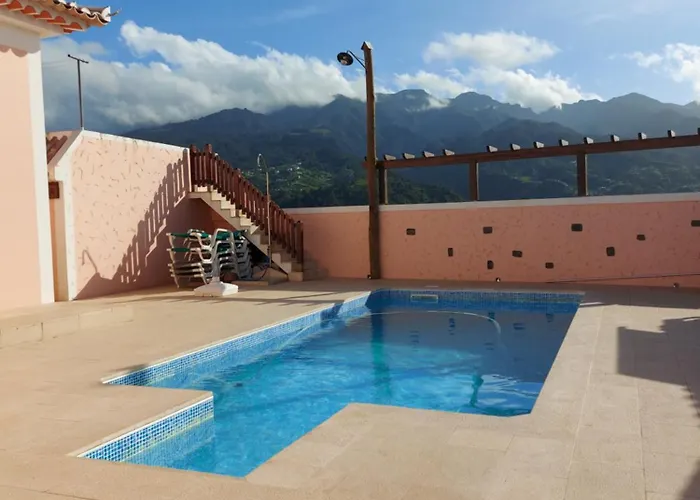 Quintinha Do Alvaro - House Santana (Madeira)